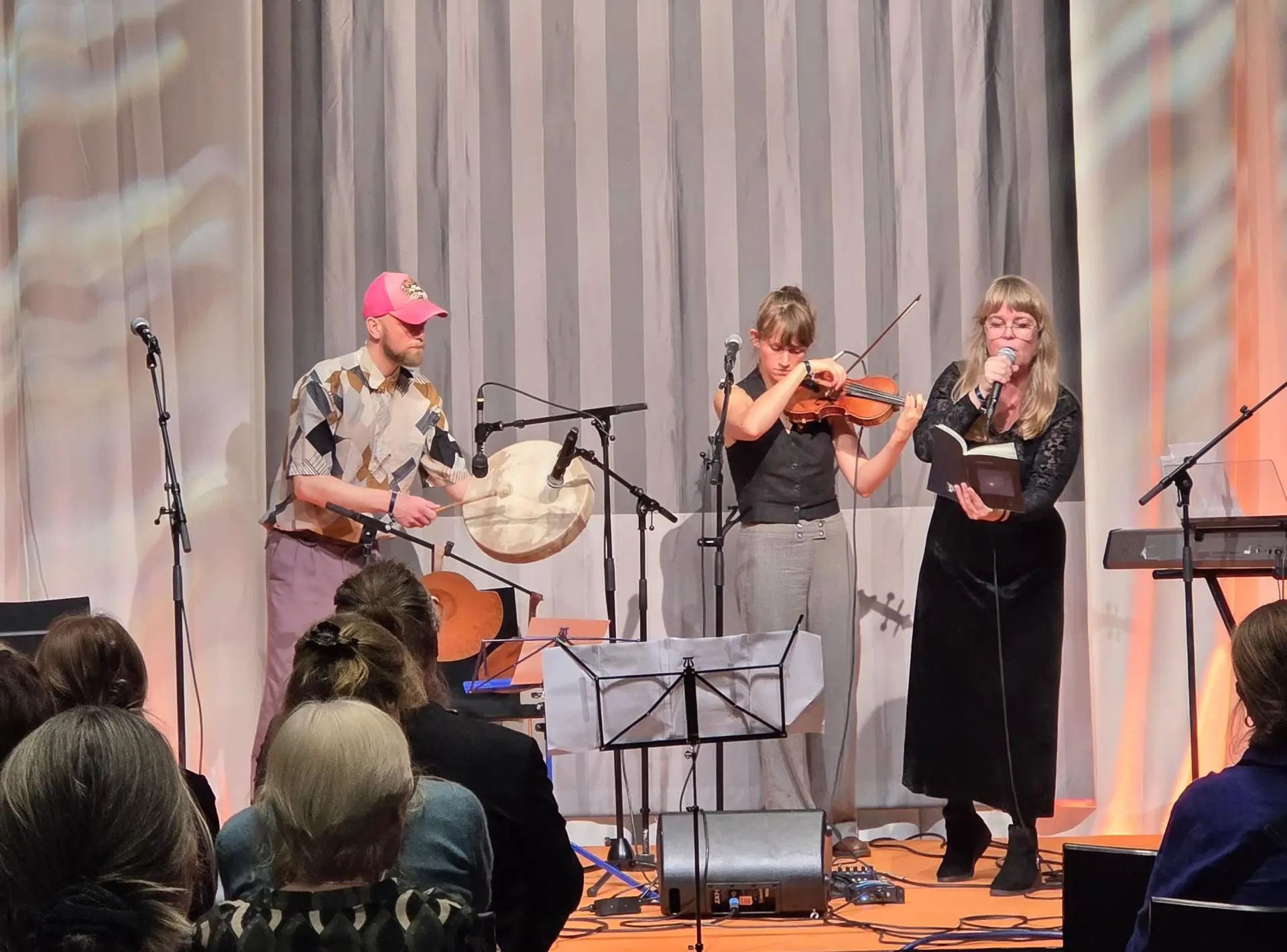 Koncert med DIGTERBANDET